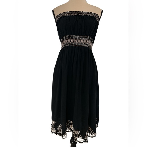 American Rag Dresses & Skirts - American Rag Elegant Black Embroidered Dress